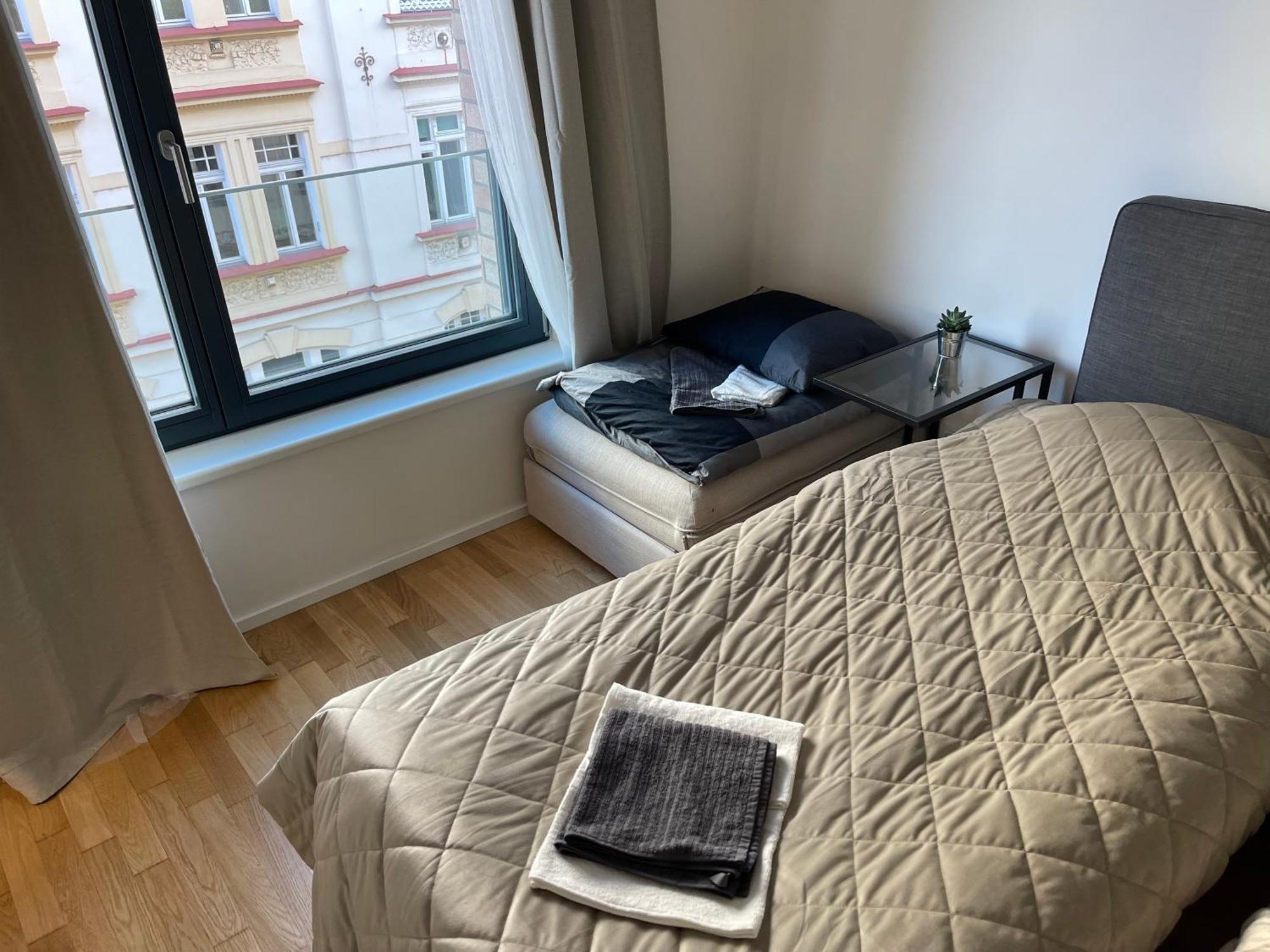 פראג Apartment 4 Room, 2 Bath, Parking מראה חיצוני תמונה